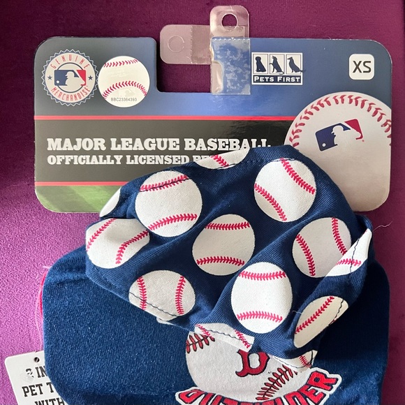Xsmall MLB Red Sox dog tank top with bandana - Picture 3 of 5